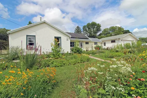 701 N Main St, Dodgeville, WI 53533