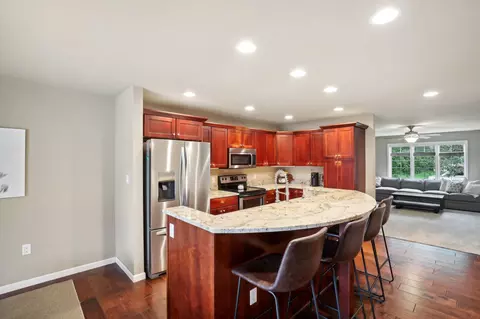 5367 Quarry Hill Dr, Fitchburg, WI 53711