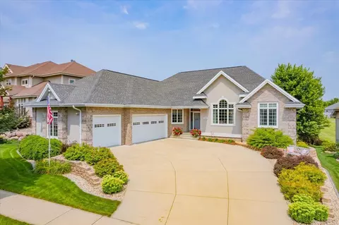 1232 Hanover Trl, Waunakee, WI 53597