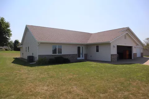 1565 Kennedy St, Fennimore, WI 53809