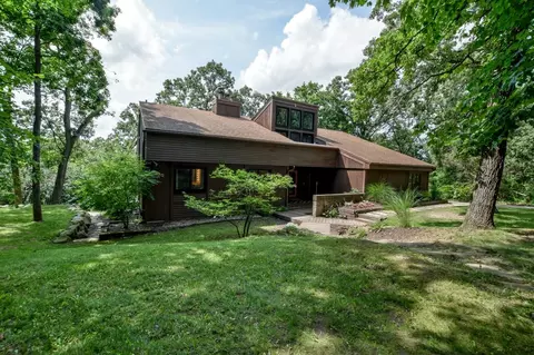 4905 Foxfire Trl, Middleton, WI 53562