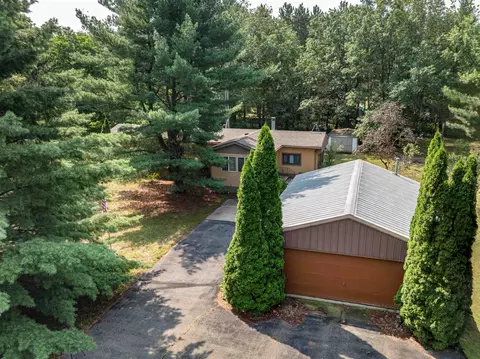 w5561 Sunset Drive, New Lisbon, WI 53950