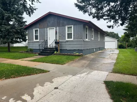 1108 S Pearl St, Janesville, WI 53546