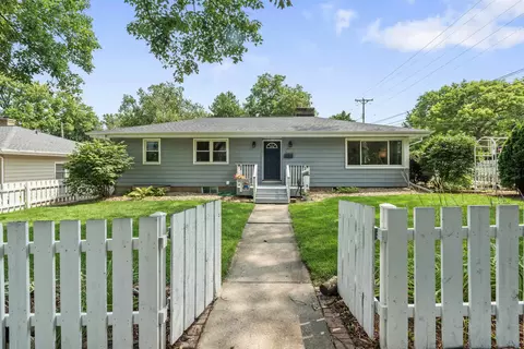 4469 Hillcrest Dr, Madison, WI 53705