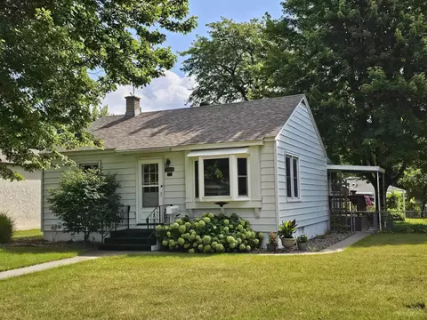 1205 25th St, La Crosse, WI 54601