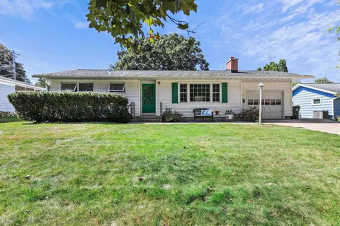 422 Mineau Pkwy, Madison, WI 53711