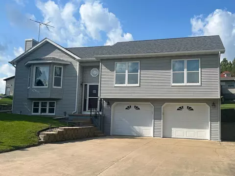 115 W Church St, Blanchardville, WI 53516