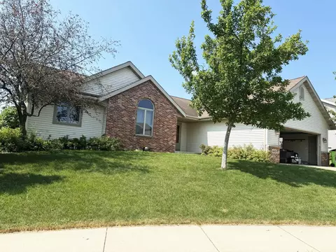 105 Empire Dr, Beaver Dam, WI 53916