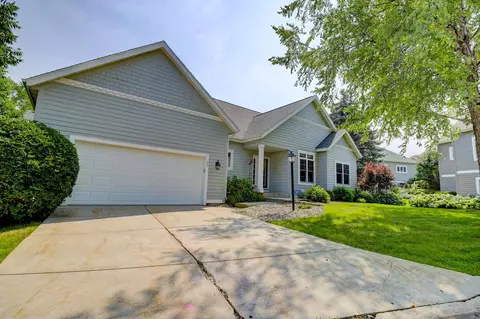22 Settler Hill Cir, Madison, WI 53717