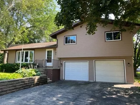 719 Hillside Ter, Ripon, WI 54971