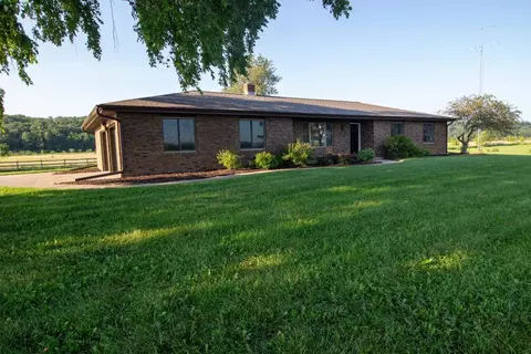 w7352 Cheese Factory Road, Mauston, WI 53948
