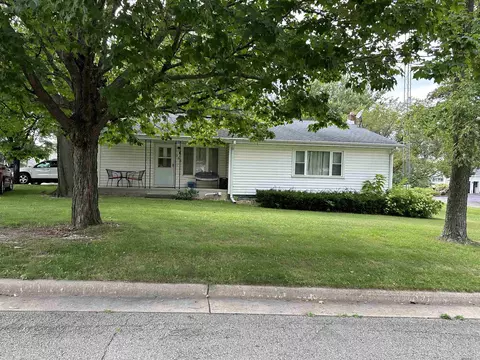 365 N Jackson Rd, Wyocena, WI 53969