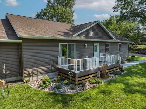 825 Michigan Ave, Wisconsin Dells, WI 53965