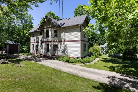 414 S Atwood Ave, Janesville, WI 53545