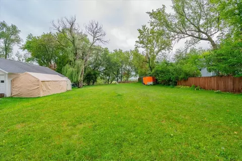 406 Debs Rd, Madison, WI 53704