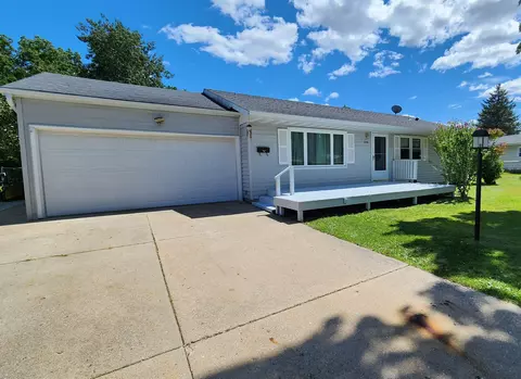 2208 E Rugby Rd, Janesville, WI 53545