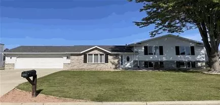 4409 Fairfield Dr, Janesville, WI 53546