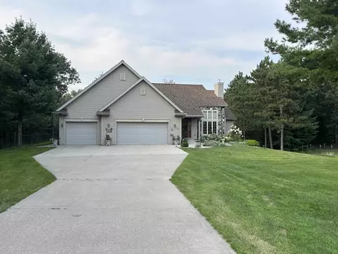 w8278 Fawn Avenue, Oxford, WI 53952