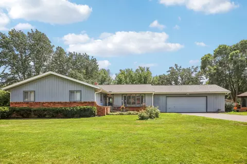4533 Oak Springs Cir, Deforest, WI 53532