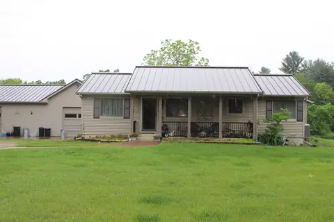 2111 1st Dr, Westfield, WI 53964