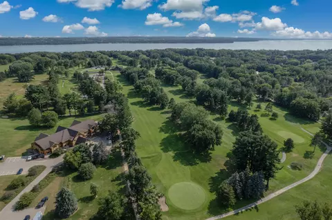 695 South St #8, Green Lake, WI 54941