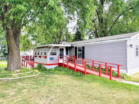 38005 Highway 18 #31, Prairie Du Chien, WI 53821