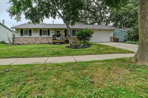 6313 Jacobs Way, Madison, WI 53711