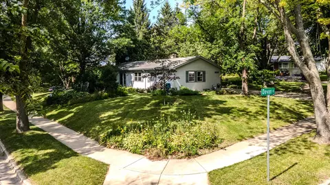 6210 Devon Ct, Madison, WI 53711