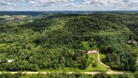 20557 Cribben Hill Dr, Richland Center, WI 53581