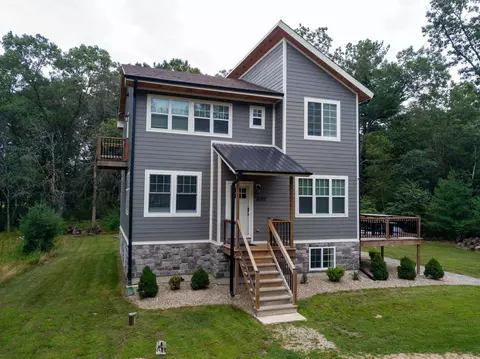 2192 Wisconsin St, Friendship, WI 53934