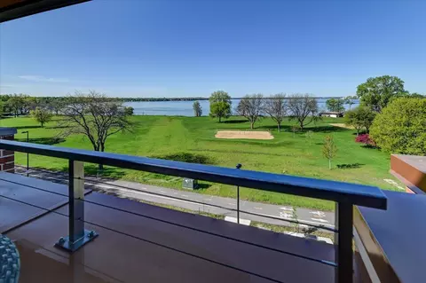 3502 Dennett Dr #502, Madison, WI 53714
