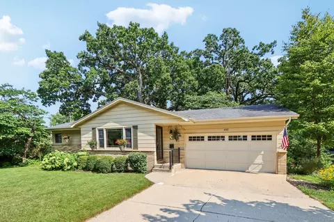 435 S Charles St, Columbus, WI 53925