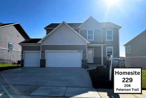 206 Peterson Trl, Oregon, WI 53575