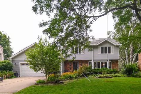 6626 Piping Rock Rd, Madison, WI 53711