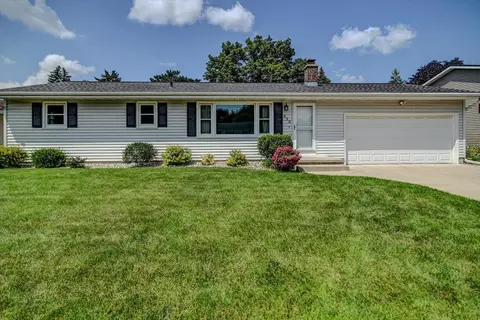350 Summit Ave, Sun Prairie, WI 53590