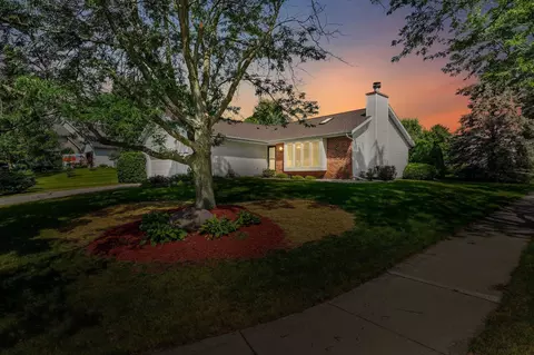 2602 Wentworth Dr, Madison, WI 53719