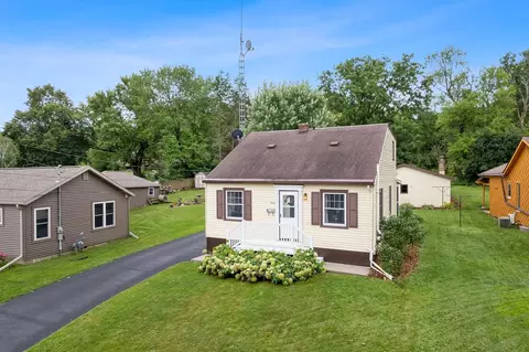 529 Quarry St, Baraboo, WI 53913