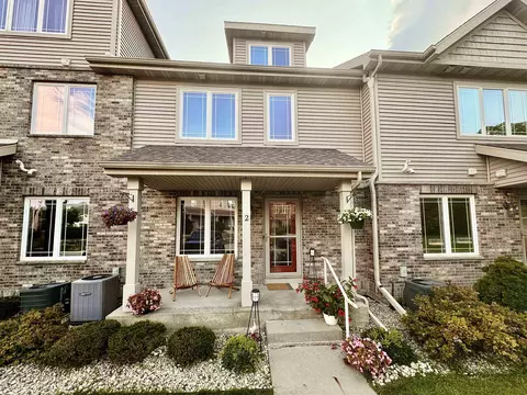 6720 Fairhaven Rd #2, Madison, WI 53719
