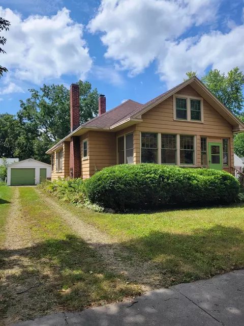 209 W Church St, Evansville, WI 53536