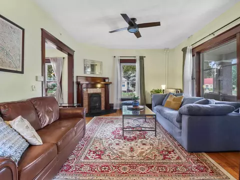 402 E Lake St, Lake Mills, WI 53551