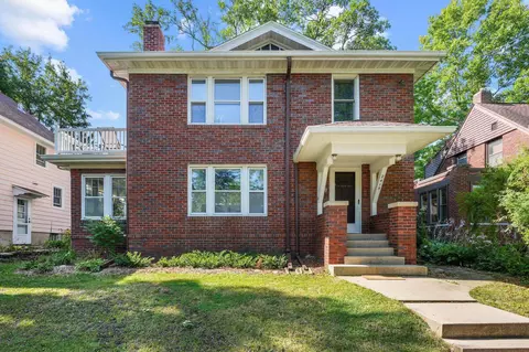 2415 Chamberlain Ave, Madison, WI 53726