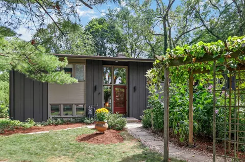 6801 Forest Glade Ct, Middleton, WI 53562