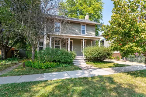 108 S 4th St, Stoughton, WI 53589