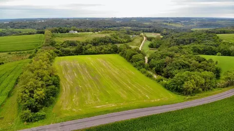 000 Duha Ridge Rd, Steuben, WI 54657