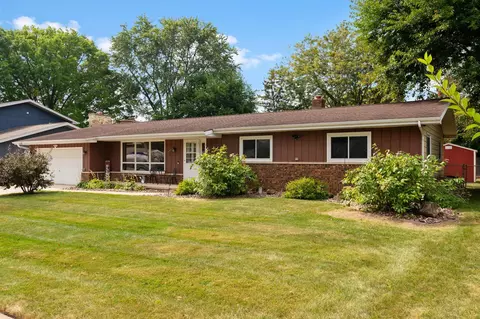 606 Whitehall Dr, Madison, WI 53714