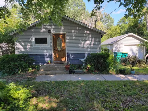117 Menhall Dr, Edgerton, WI 53534