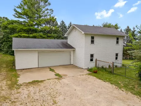 516 N Austin Rd, Janesville, WI 53548