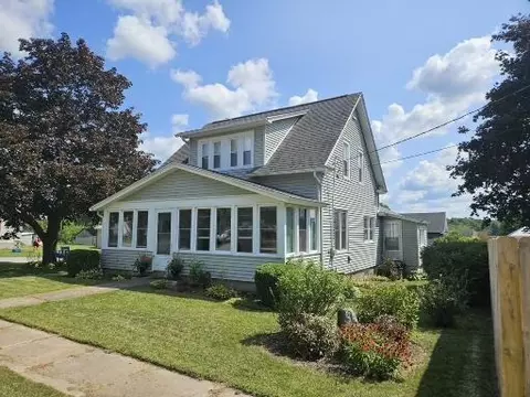w6449 East Oak Street, Dalton, WI 53926