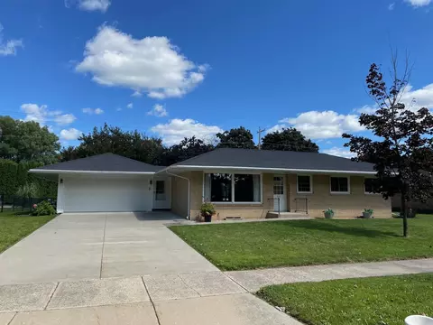210 Dairyland Dr, Milton, WI 53563
