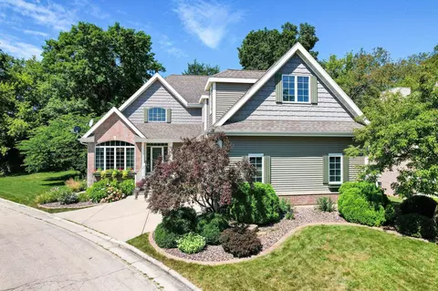 1120 Bluebird Trl, Waunakee, WI 53597
